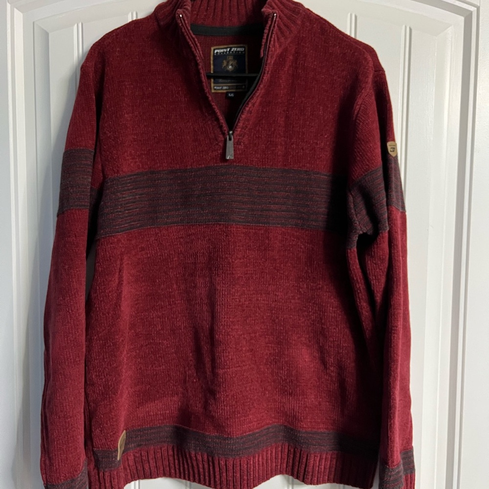 Point Zero‎ Men's Burgundy and Charcoal Zip-Up Sweater men’s large